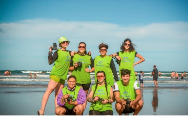 Cooperativas Fotearte y Hecho en La Costa: una apuesta al talento local en San Bernardo