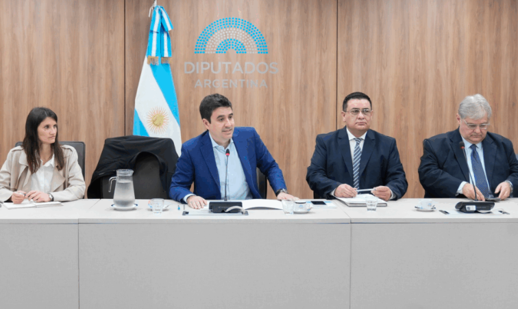 Preocupación en el sector cooperativo y mutual: referentes alertan sobre el impacto de la crisis económica