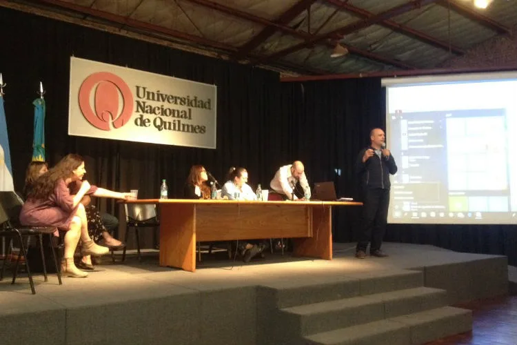 Seminario internacional cooperativo en la UNQui