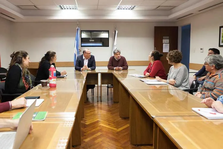Nueva guía sobre empaques familiares y cooperativas frutihortícolas