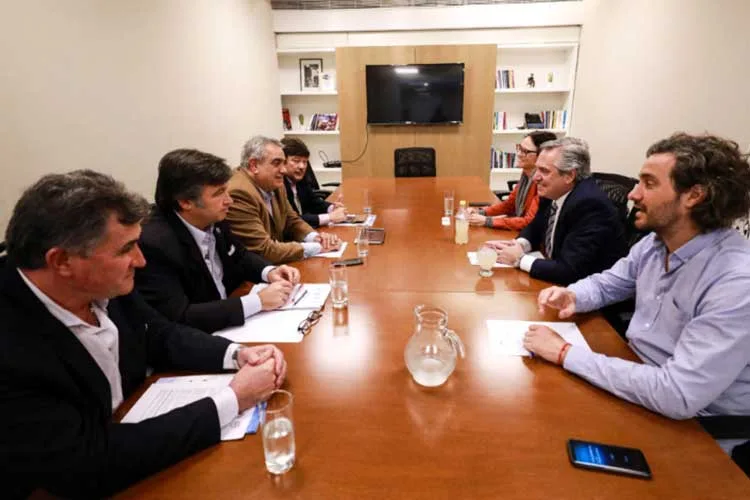 La Mesa de Enlace se reunió con el gobierno nacional por la suba de las retenciones