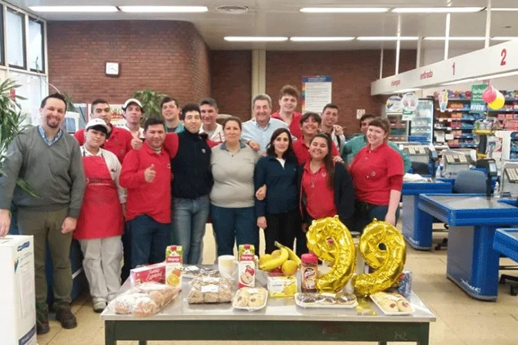 La Cooperativa Obrera celebró 99 años de historia