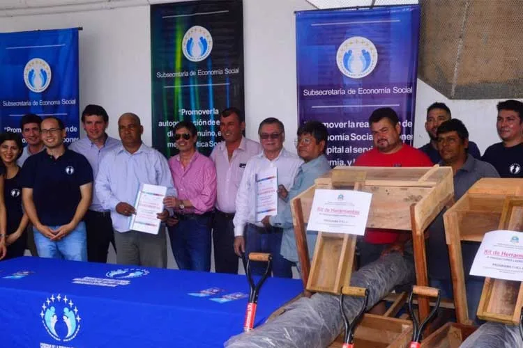Formosa: Cooperativas ladrilleras recibieron equipamientos de parte del gobierno de la provincia