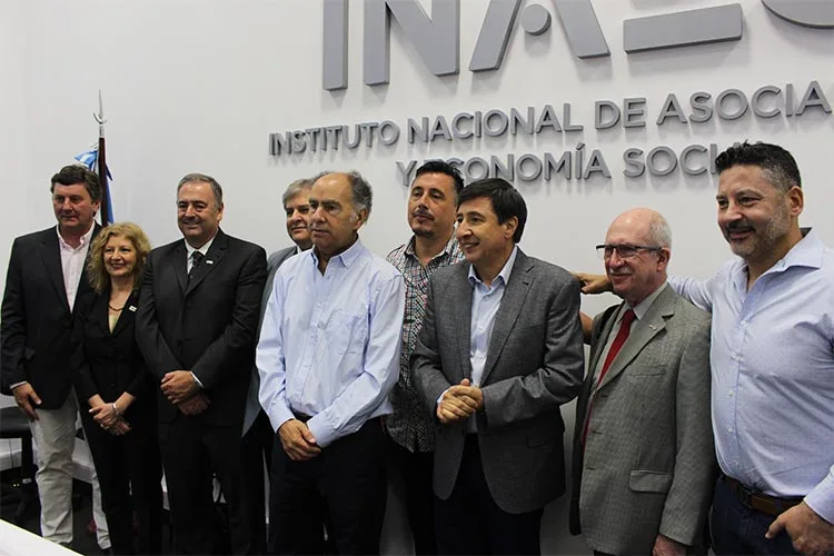 Acuerdo entre el INAES y el Ministerio de Desarrollo Territorial y Hábitat