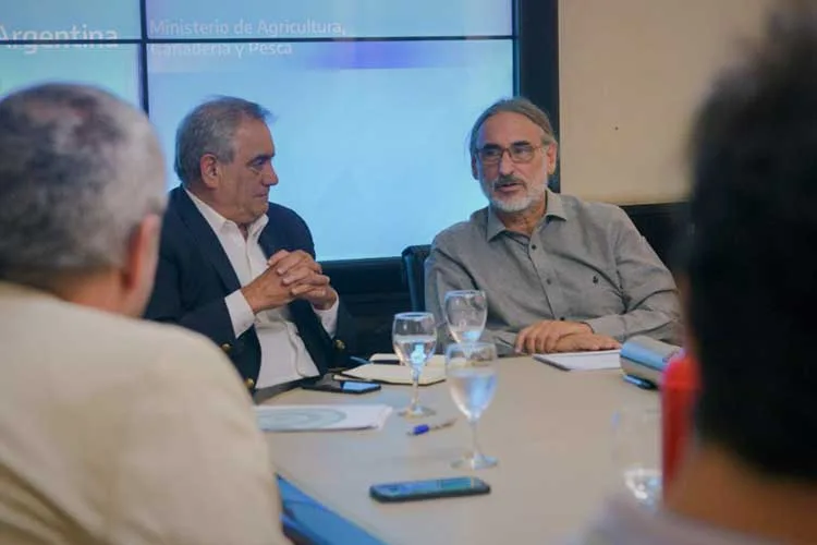 Dirigentes de Coninagro se reunieron con el ministro de Agricultura, Ganadería y Pesca