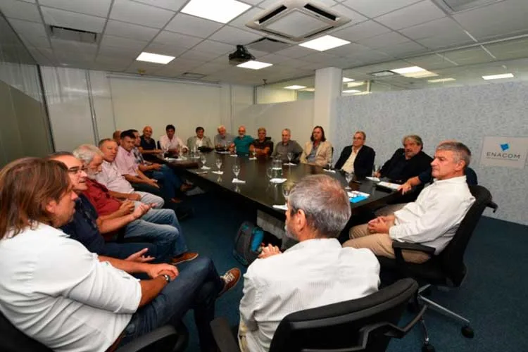 Dirigentes de Fecosur y Fecotel se reunieron con funcionarios del Enacom