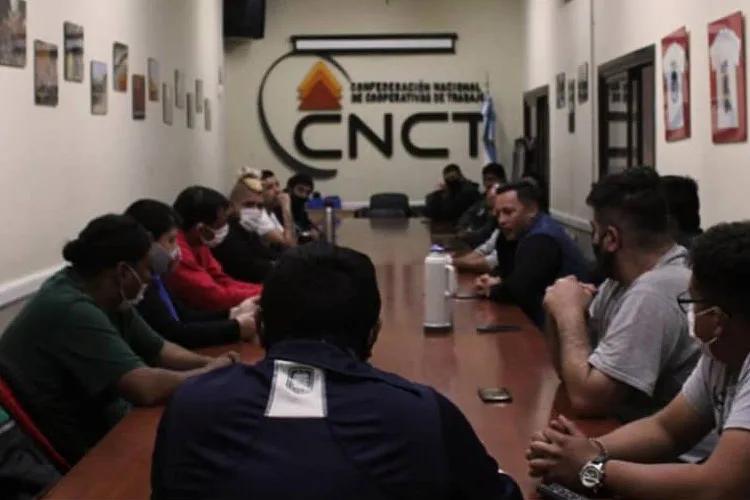 Mesa de Juventud de la CNCT