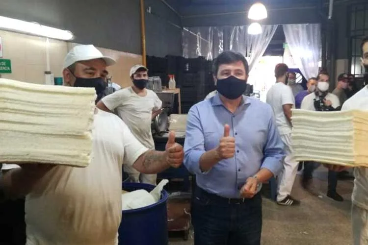 Arroyo visitó una cooperativa