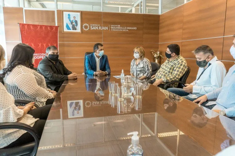 Se expande el movimiento cooperativo en San Juan