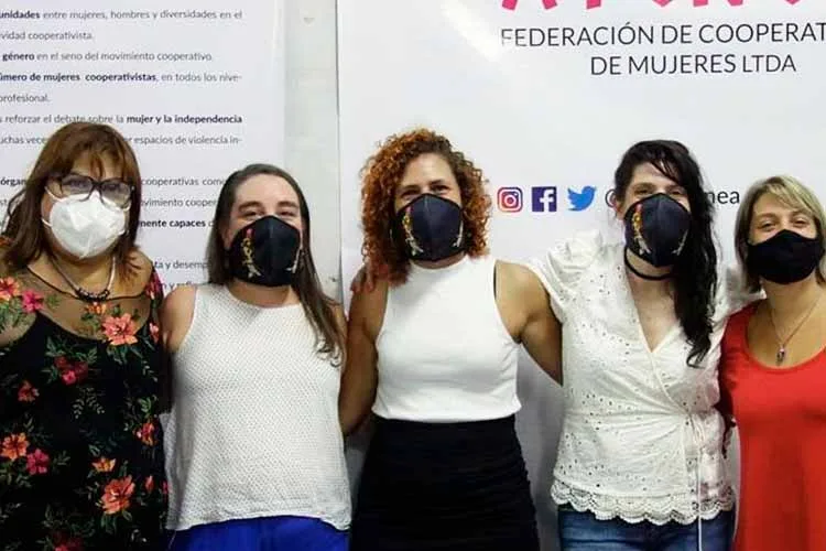 Se lanzó la primera federación de cooperativas de mujeres del país