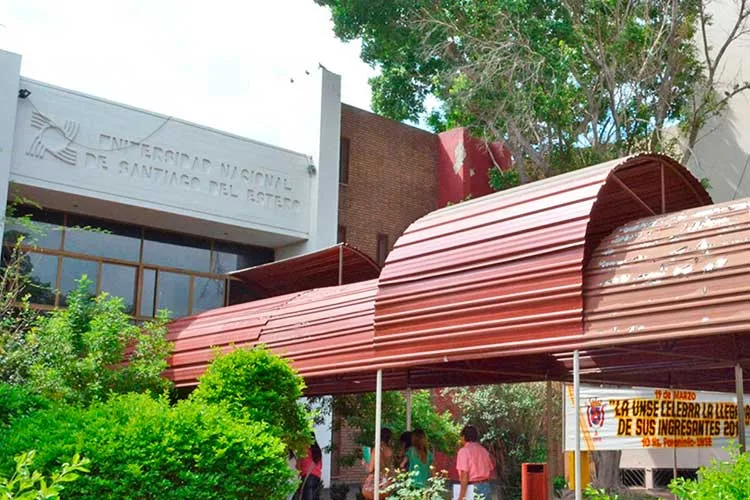 Convenio entre el INAES y la UNSE
