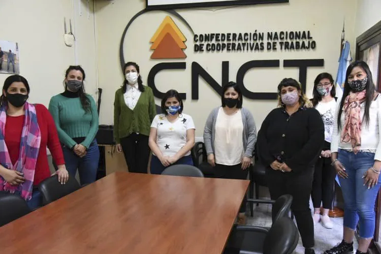 Mesa de cooperativismo y género