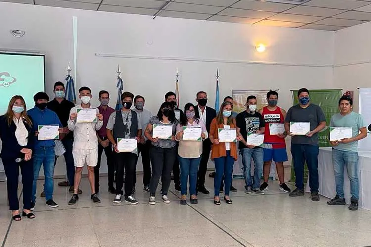 Neuquén: La Calf brindó una capacitación sobre energía solar domiciliaria