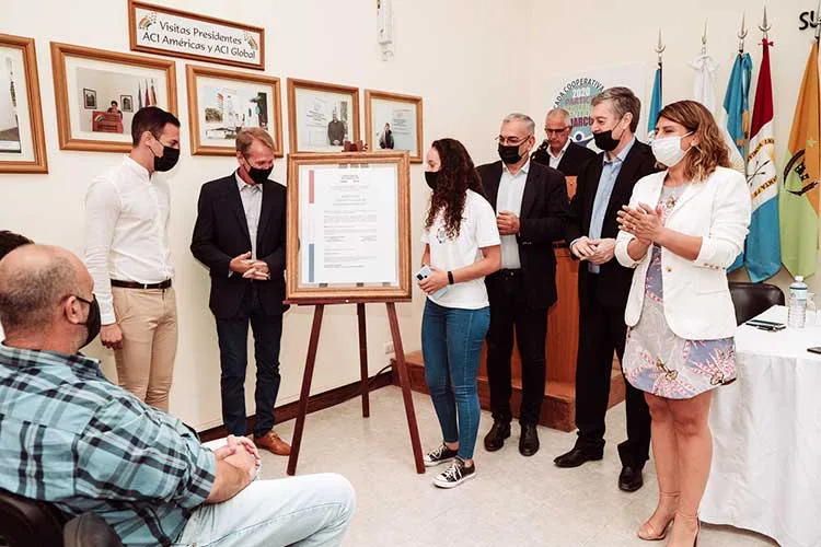 Santa Fe: Se realizó el acto de celebración de Sunchales “Capital Provincial del Cooperativismo Escolar”