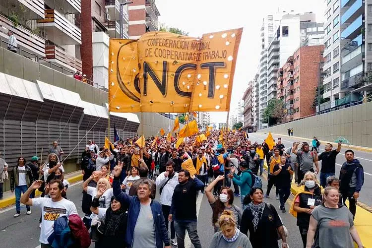 “Por un Poder Judicial al servicio del pueblo”