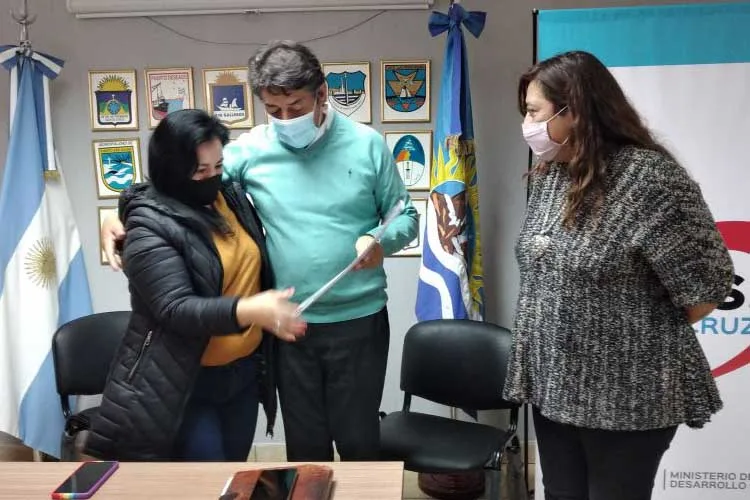 Santa Cruz: Entregaron matrículas a nuevas cooperativas