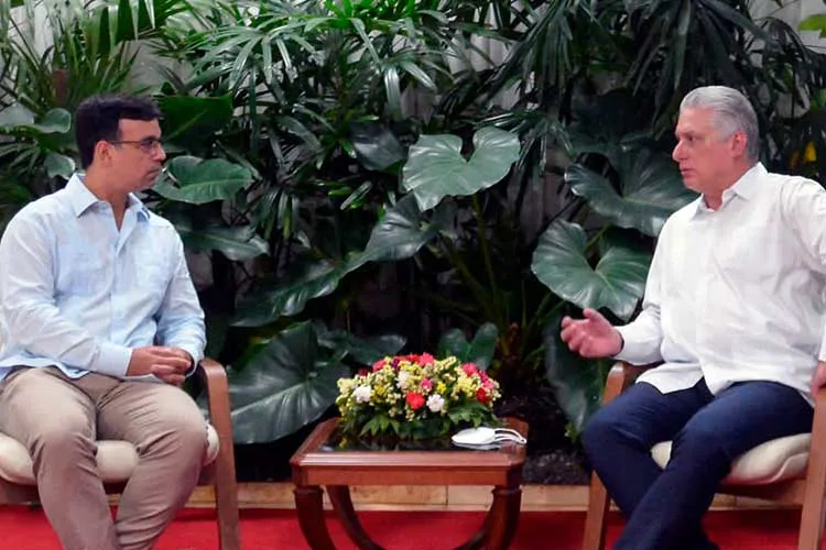 El titular del INAES se reunió con el presidente de Cuba
