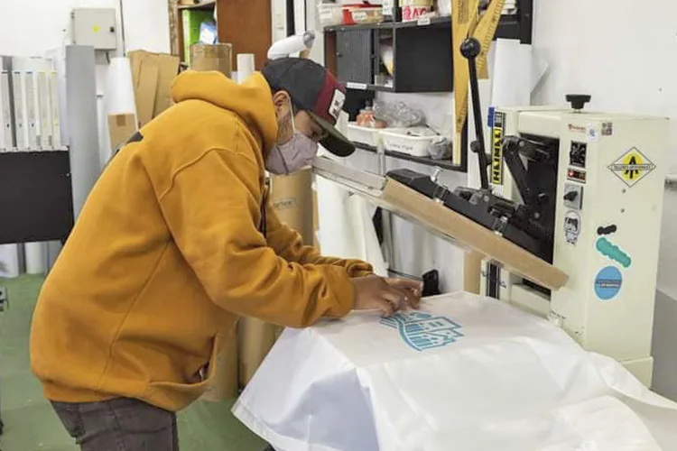 Buenos Aires: Acuerdo por la producción entre Red Textil Cooperativa y el OPISU