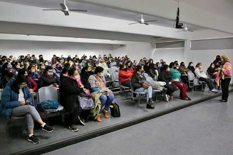 Tucumán: Capacitan a docentes en cooperativismo escolar