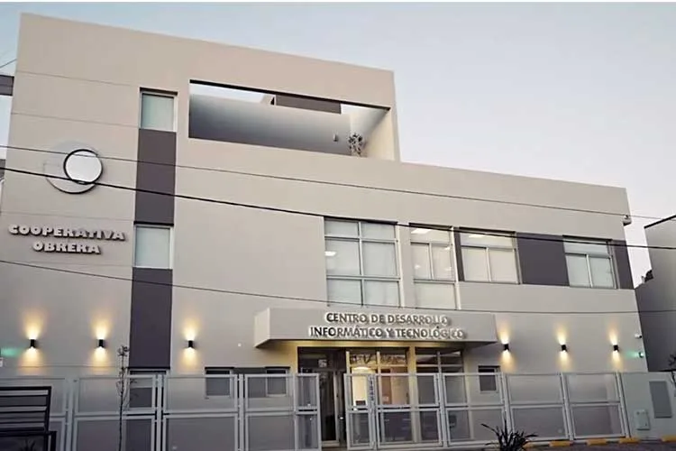La Coope inauguró el Centro de Desarrollo Informático y Tecnológico