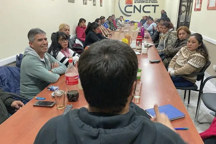 Cooperativas textiles mantuvieron un encuentro en la CNCT