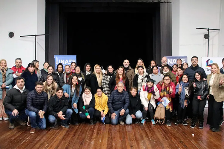 El INAES entregó matrículas a cooperativas bonaerenses