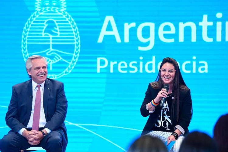 El INAES participó de la apertura del ciclo “Nos Mueve el Orgullo”