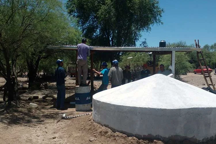 Cooperativa construye 84 cisternas para proveer de agua a parajes de La Rioja y Mendoza
