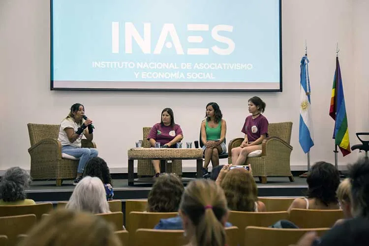 Experiencias de mujeres cooperativistas en el INAES