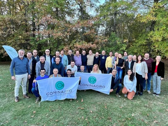 Productores y dirigentes de Coninagro mantuvieron un encuentro cooperativo en Pilar