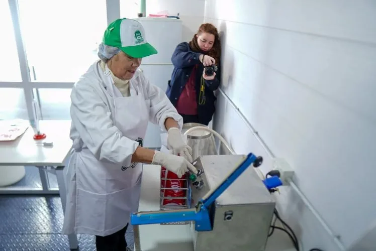 Cooperativa lanzó una leche para recuperar los tambos del valle inferior de Chubut