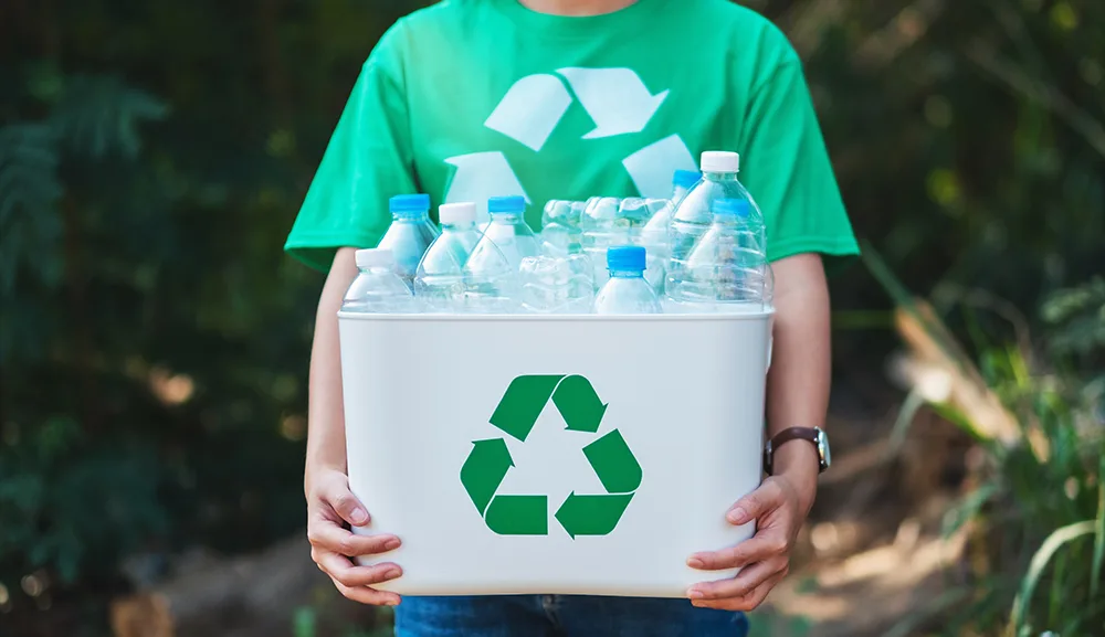 La cooperativa Creando Conciencia y el municipio de Laprida elaboran en conjunto útiles escolares reciclados