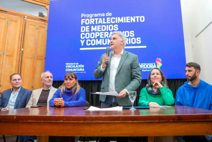 Impulso para la voz comunitaria: Córdoba apoya medios cooperativos