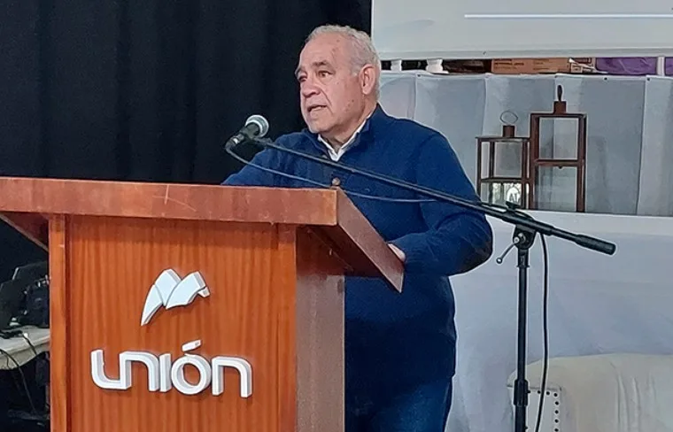 Homenaje a Juan Carlos Martínez en la Asamblea Anual de la Cooperativa Unión de Posse