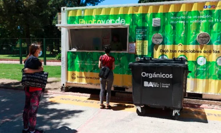 Cooperativas cartoneras en alerta por un proyecto que abre los Centros Verdes a empresas privadas