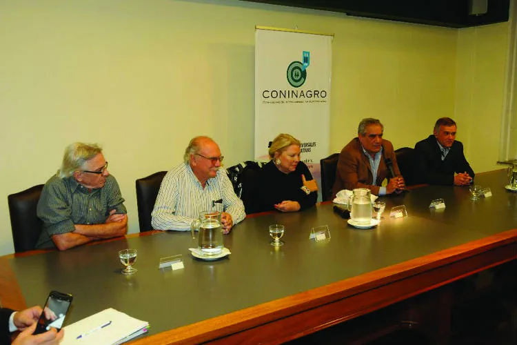 Carrió visitó Coninagro