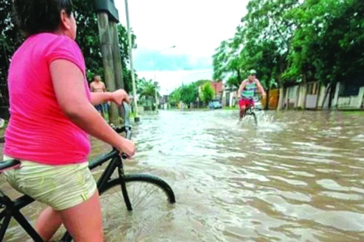 Cooperativas ayudan a damnificados por las inundaciones