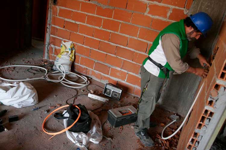 Crearán cooperativas de producción y el estado invertirá 30 mil millones en su desarrollo