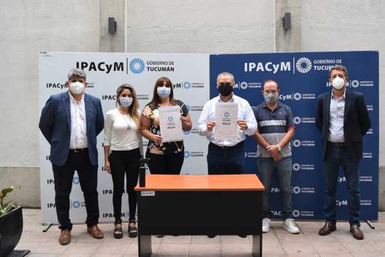 Tucumán: Se entregaron las primeras matrículas del año