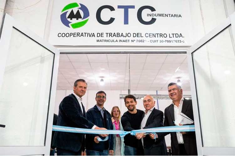 Entre Ríos: Roig entregó la matrícula a la Cooperativa Agropecuaria Guardamonte 