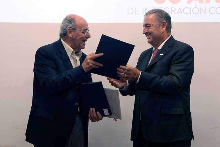 Guarco fue declarado “personalidad destacada” por la legislatura bonaerense  